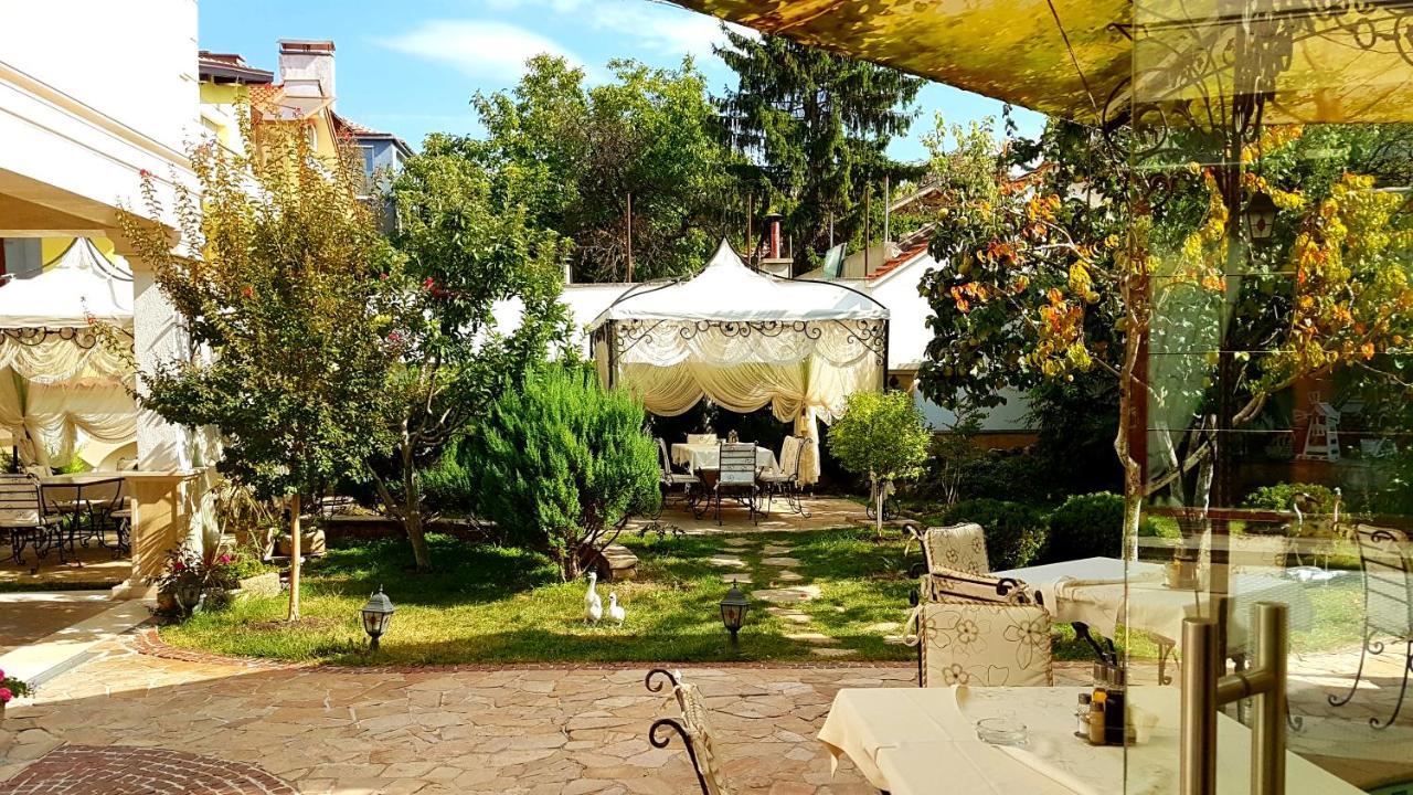 Hotel Green Garden Shumen Luaran gambar