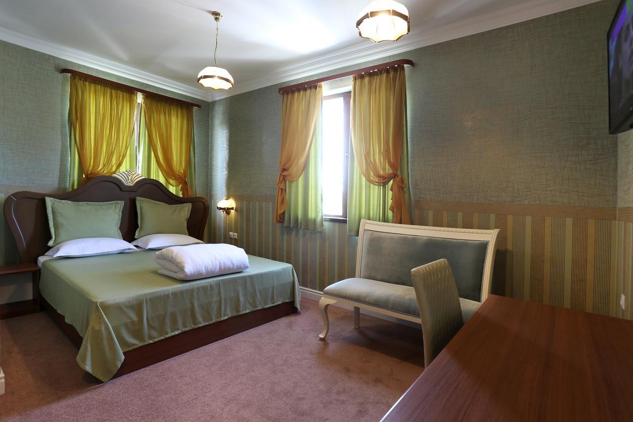 Hotel Green Garden Shumen Luaran gambar